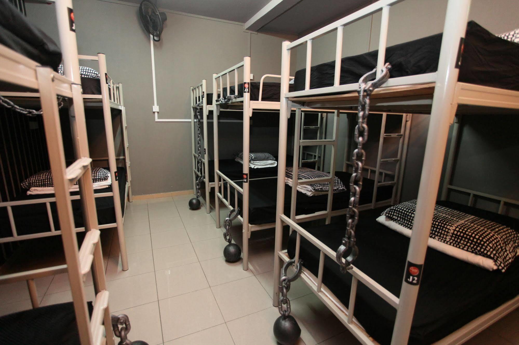 Reddoorz Hostel @ Kallang Mrt Singapore Exteriör bild