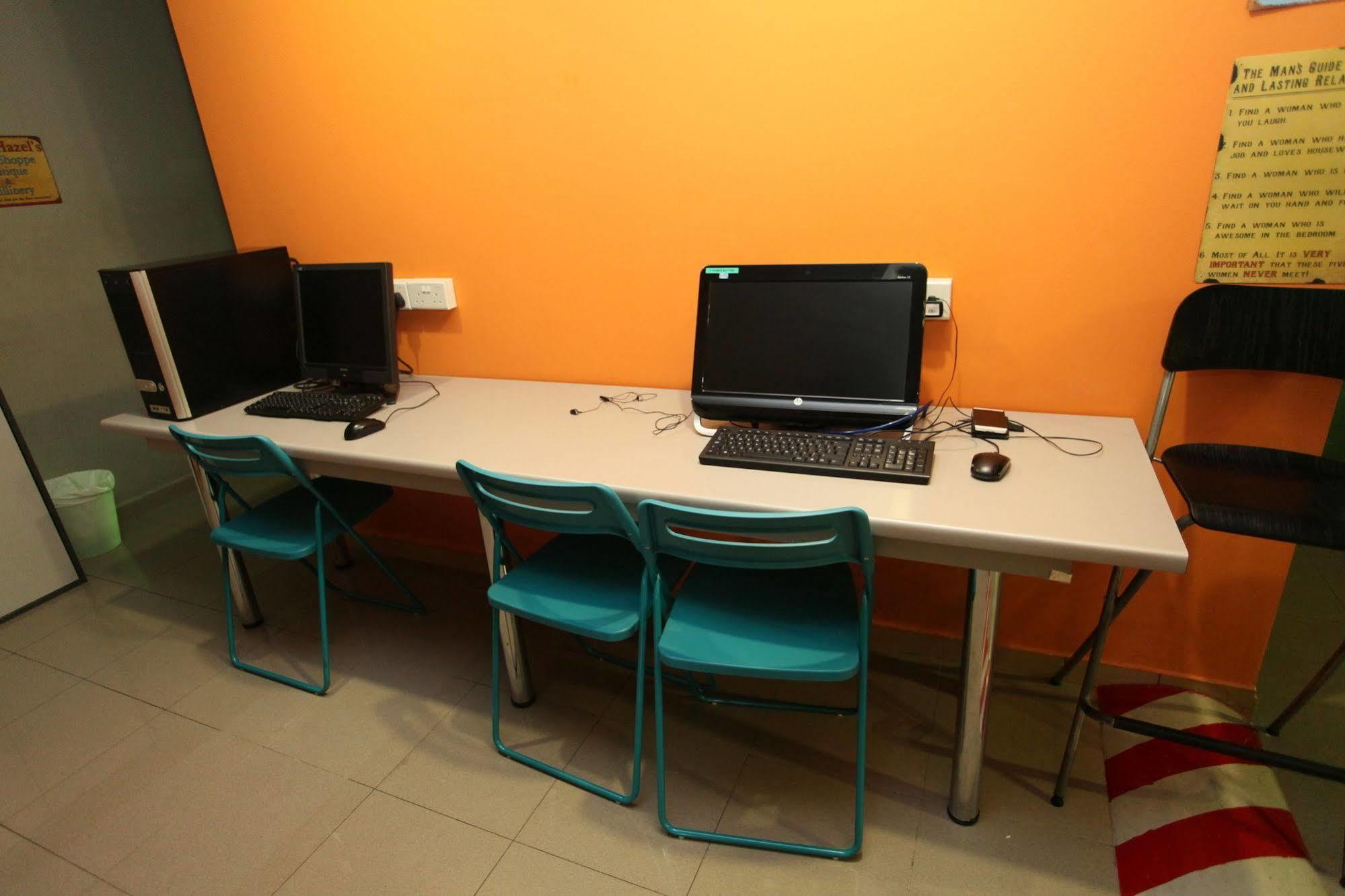Reddoorz Hostel @ Kallang Mrt Singapore Exteriör bild